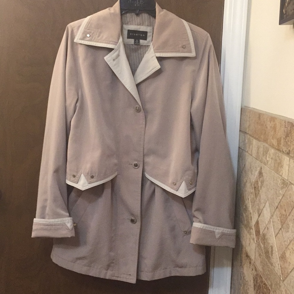 Braetan Tan jacket size small